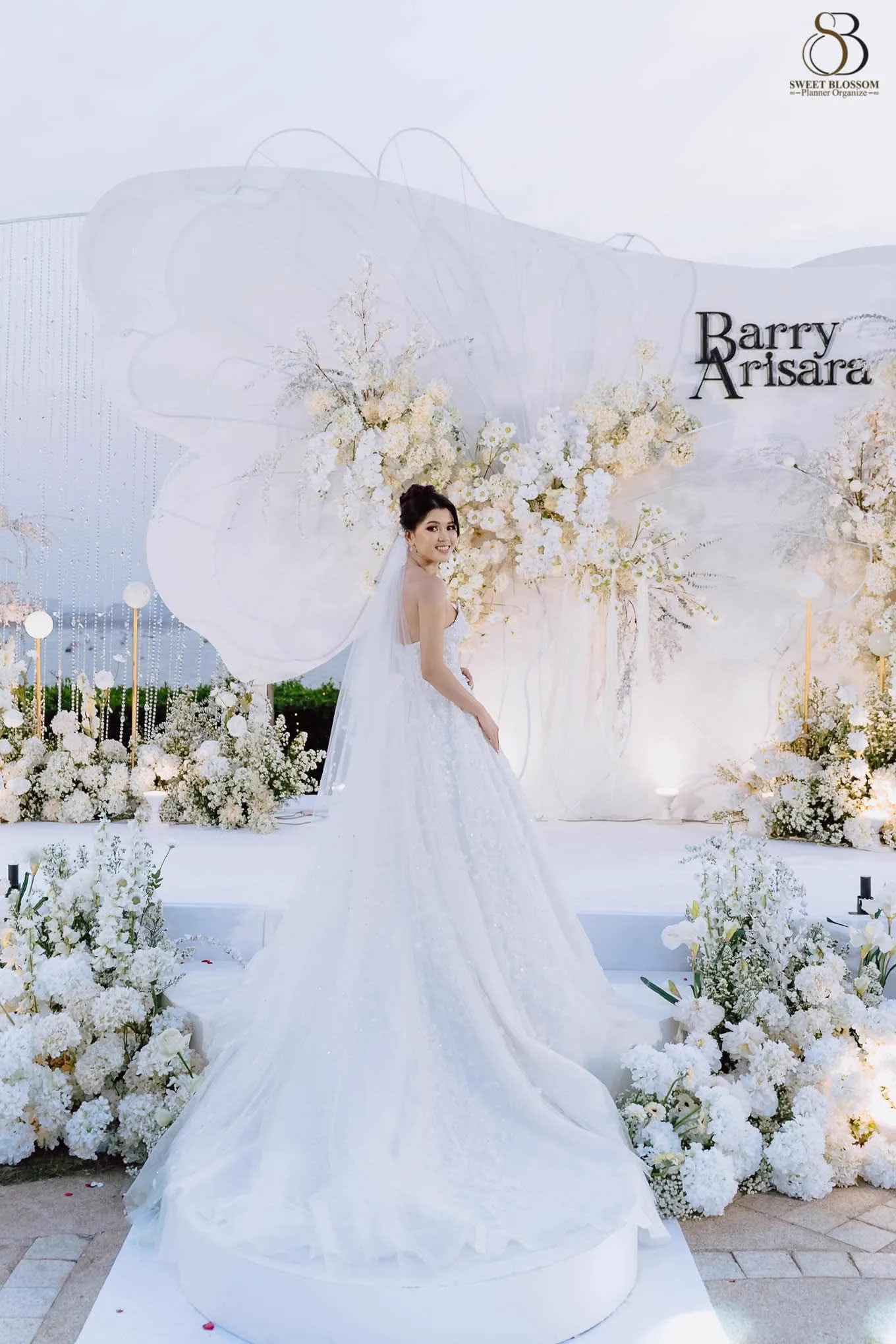 Jaja and Barry's Seaside Wedding at Dusit Thani Pattaya — real wedding moment 6 at Dusit Thani Pattaya