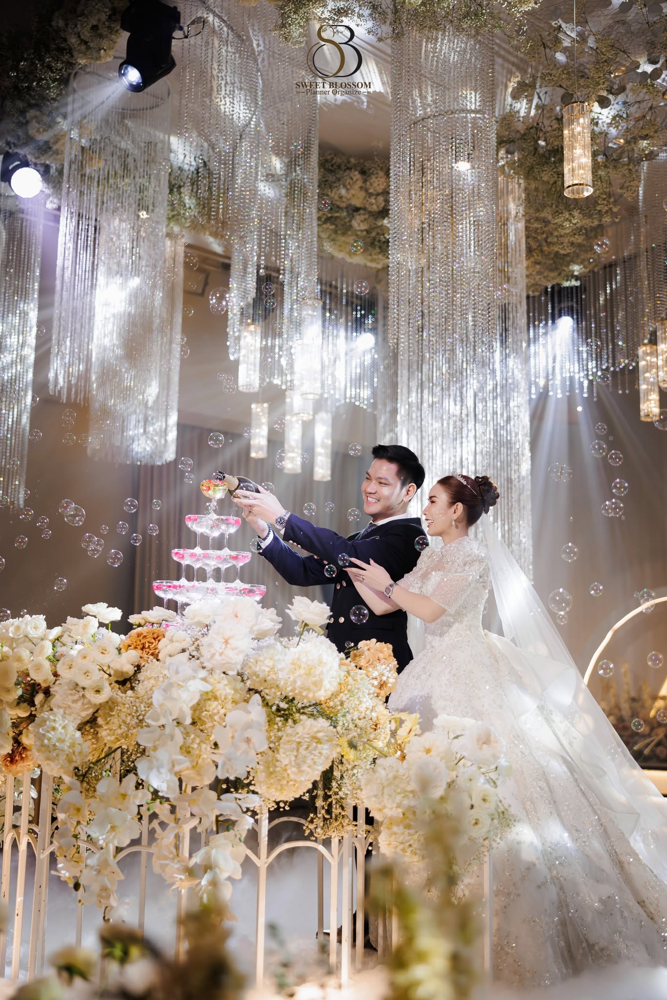 First and Louis wedding by Sweet Blossom Wedding Planner
