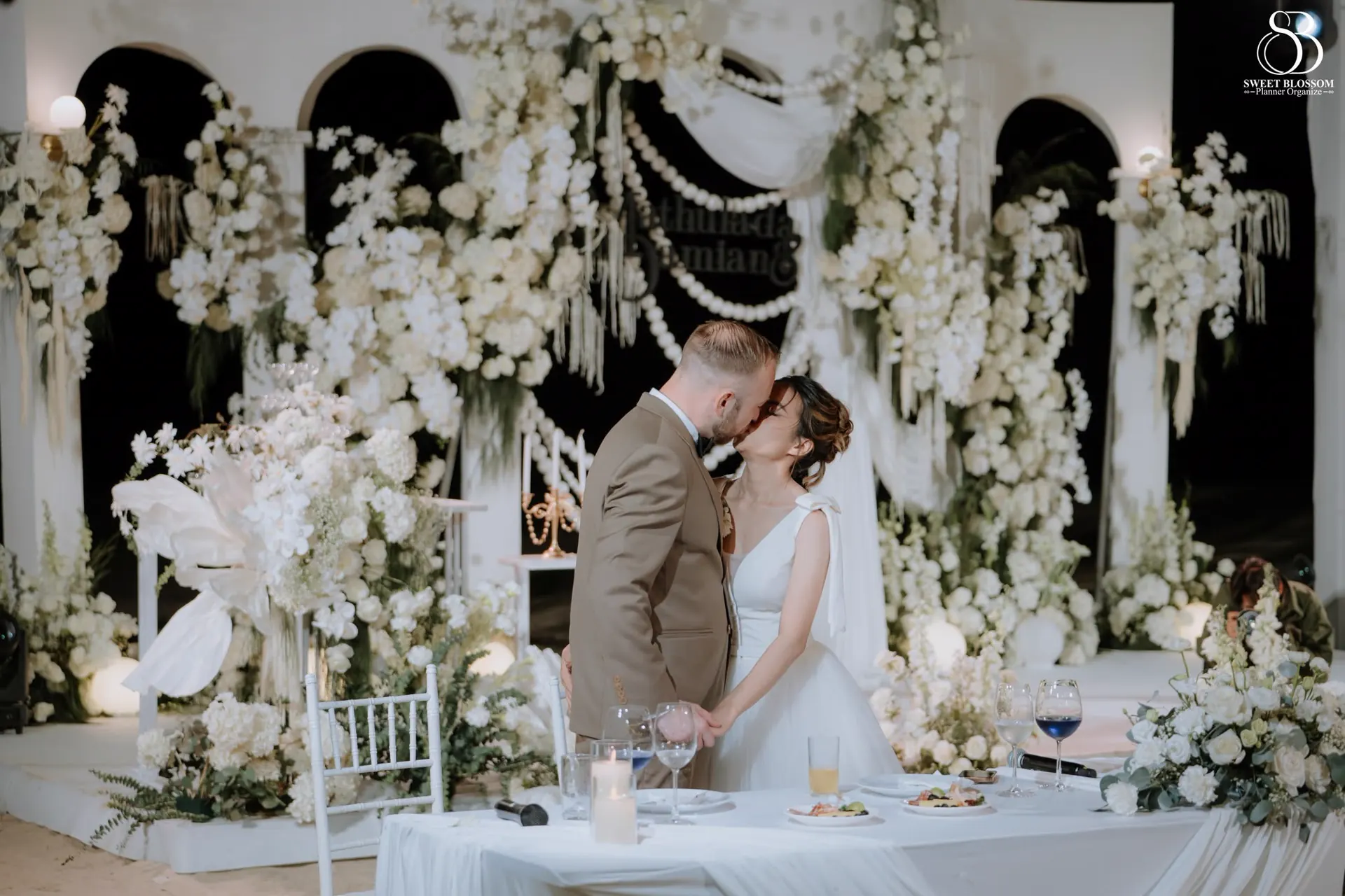 Tip and Daniel's International Seaside Wedding — real wedding moment 10 at Pattaya Seaside