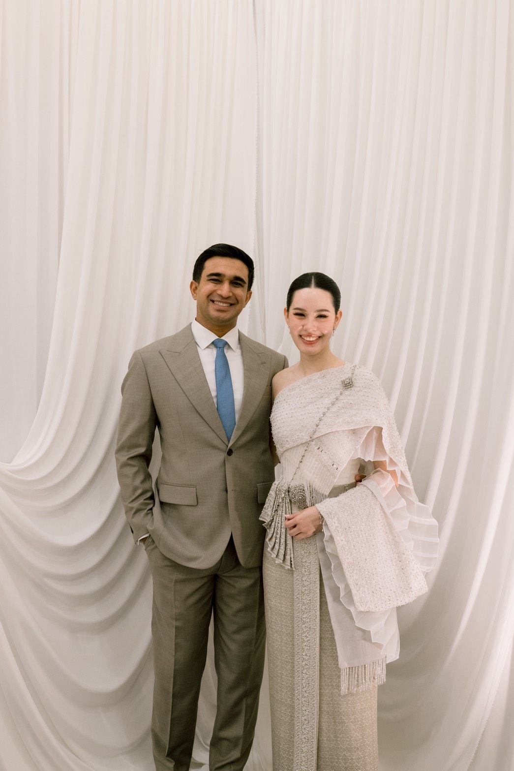 Chacha and Dave aisle portrait
