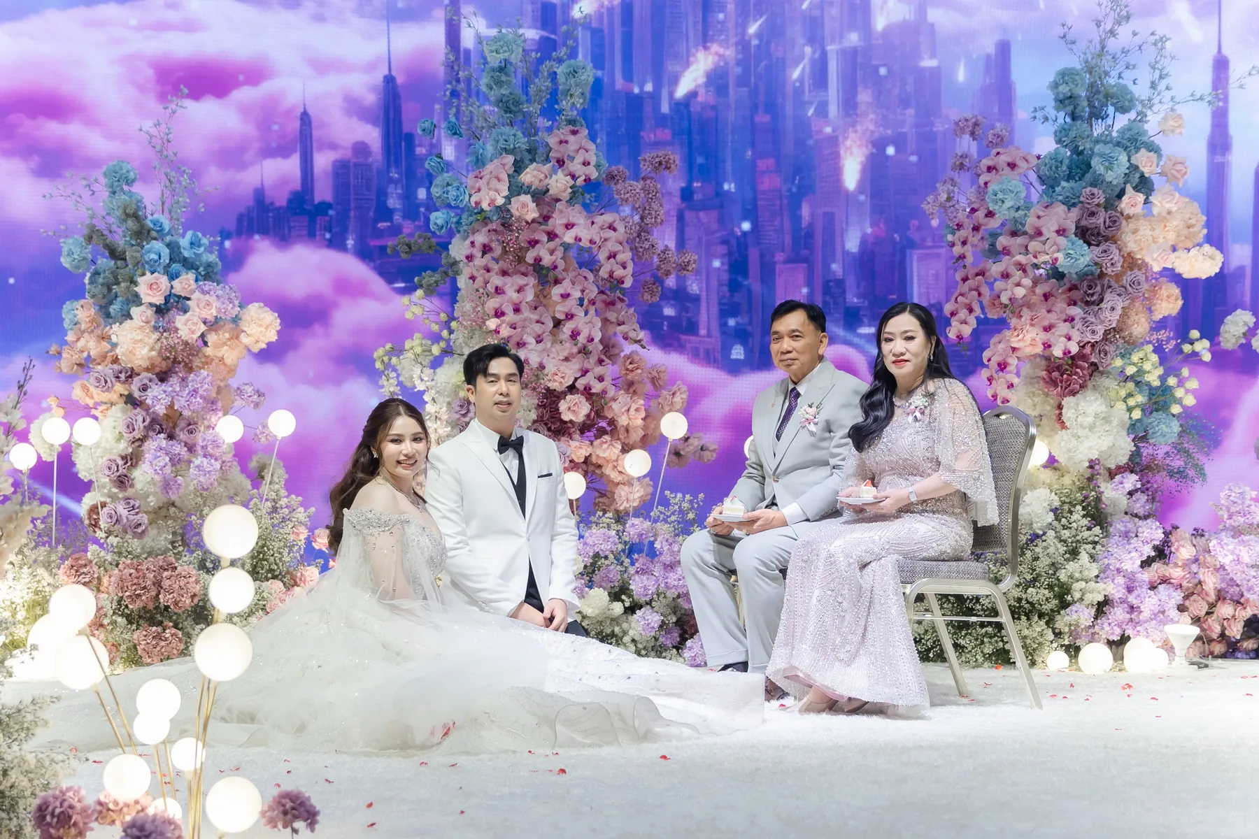 ภาพงานแต่ง ฟ้า & ไทม์ ณ โรงแรมเดอะ แกรนด์ โฟร์วิงส์ คอนเวนชั่น กรุงเทพฯ ในกรุงเทพฯ ภาพที่ 17