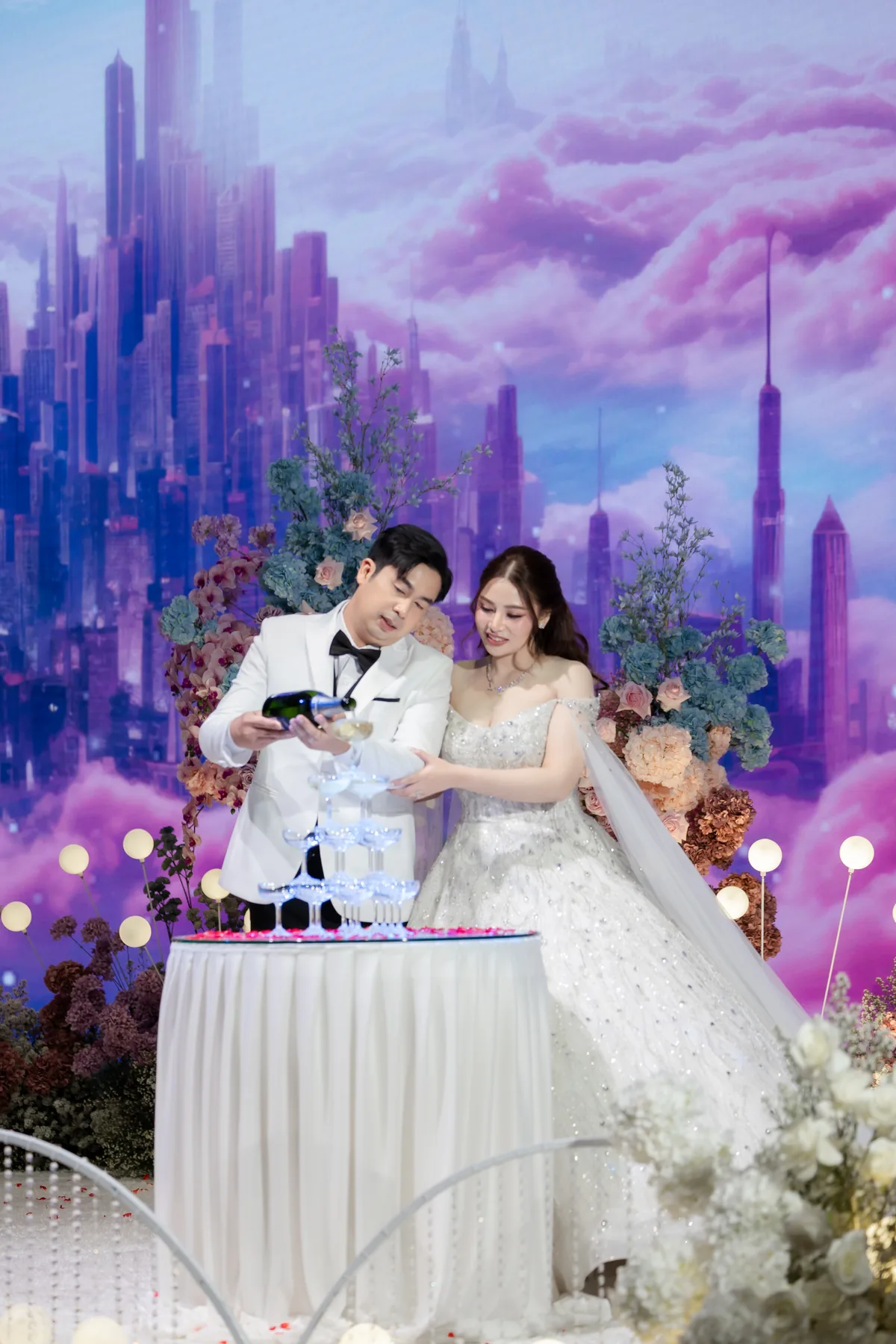 ภาพงานแต่ง ฟ้า & ไทม์ ณ โรงแรมเดอะ แกรนด์ โฟร์วิงส์ คอนเวนชั่น กรุงเทพฯ ในกรุงเทพฯ ภาพที่ 22