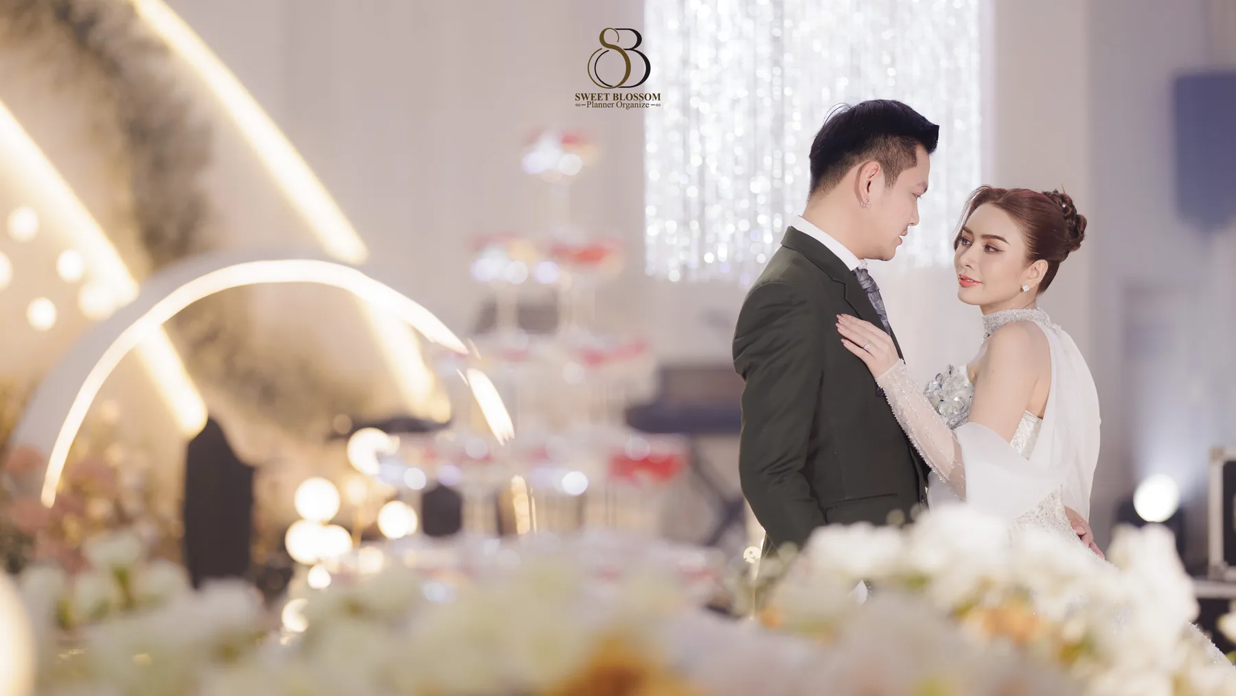 ภาพงานแต่ง เฟิร์ส & หลุยส์ ณ โนวิโอ ในนนทบุรี ภาพที่ 14