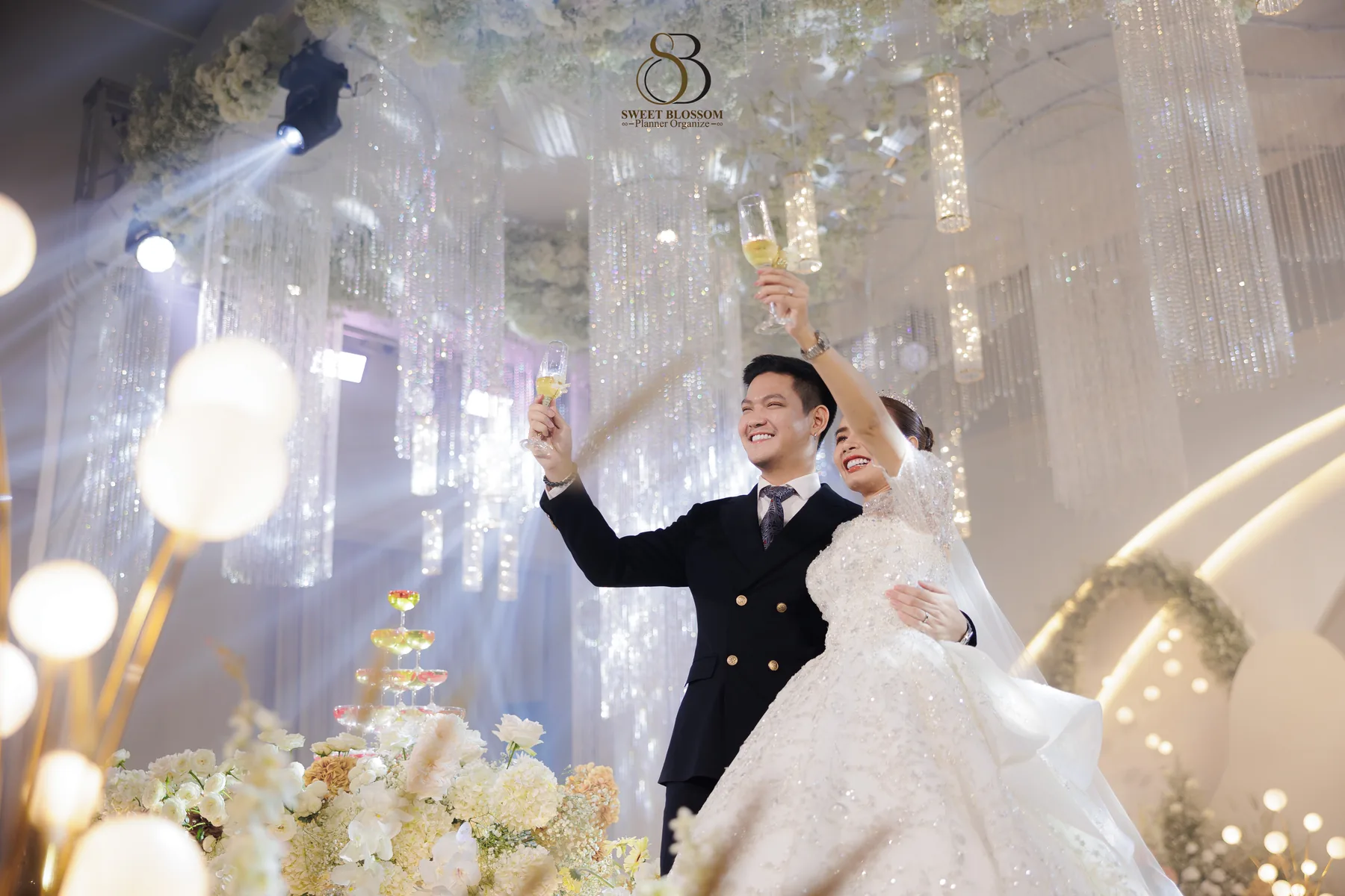 ภาพงานแต่ง เฟิร์ส & หลุยส์ ณ โนวิโอ ในนนทบุรี ภาพที่ 18