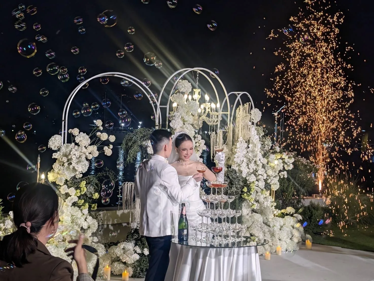 ภาพงานแต่ง ไอริณ & กิ๊ฟท์ ณ RARIN สถานที่จัดงานริมแม่น้ำเจ้าพระยา กรุงเทพฯ ในกรุงเทพฯ ภาพที่ 11