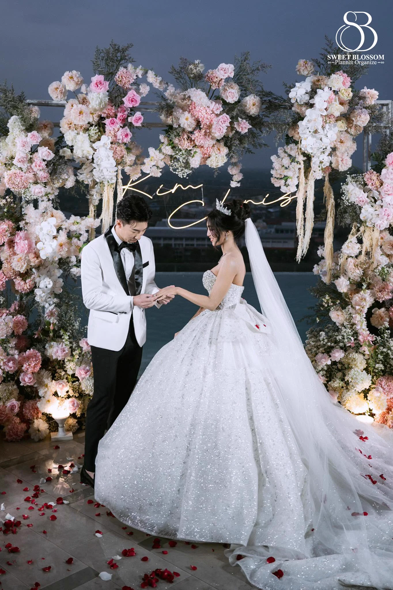 Kim & Chris wedding at Centara Korat in Nakhon Ratchasima — photo 15