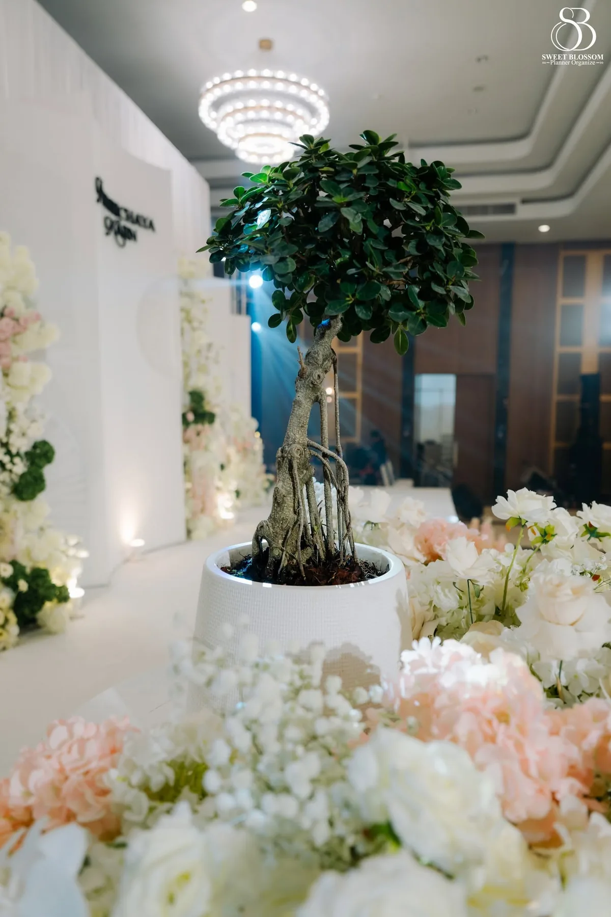 Lukwai & Kan wedding at The Cavalli Casa Resort in Ayutthaya — photo 4