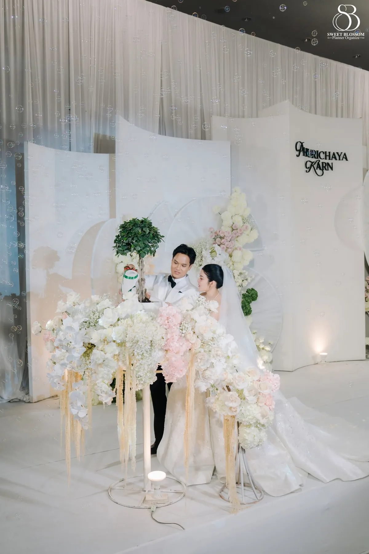 Lukwai & Kan wedding at The Cavalli Casa Resort in Ayutthaya — photo 10