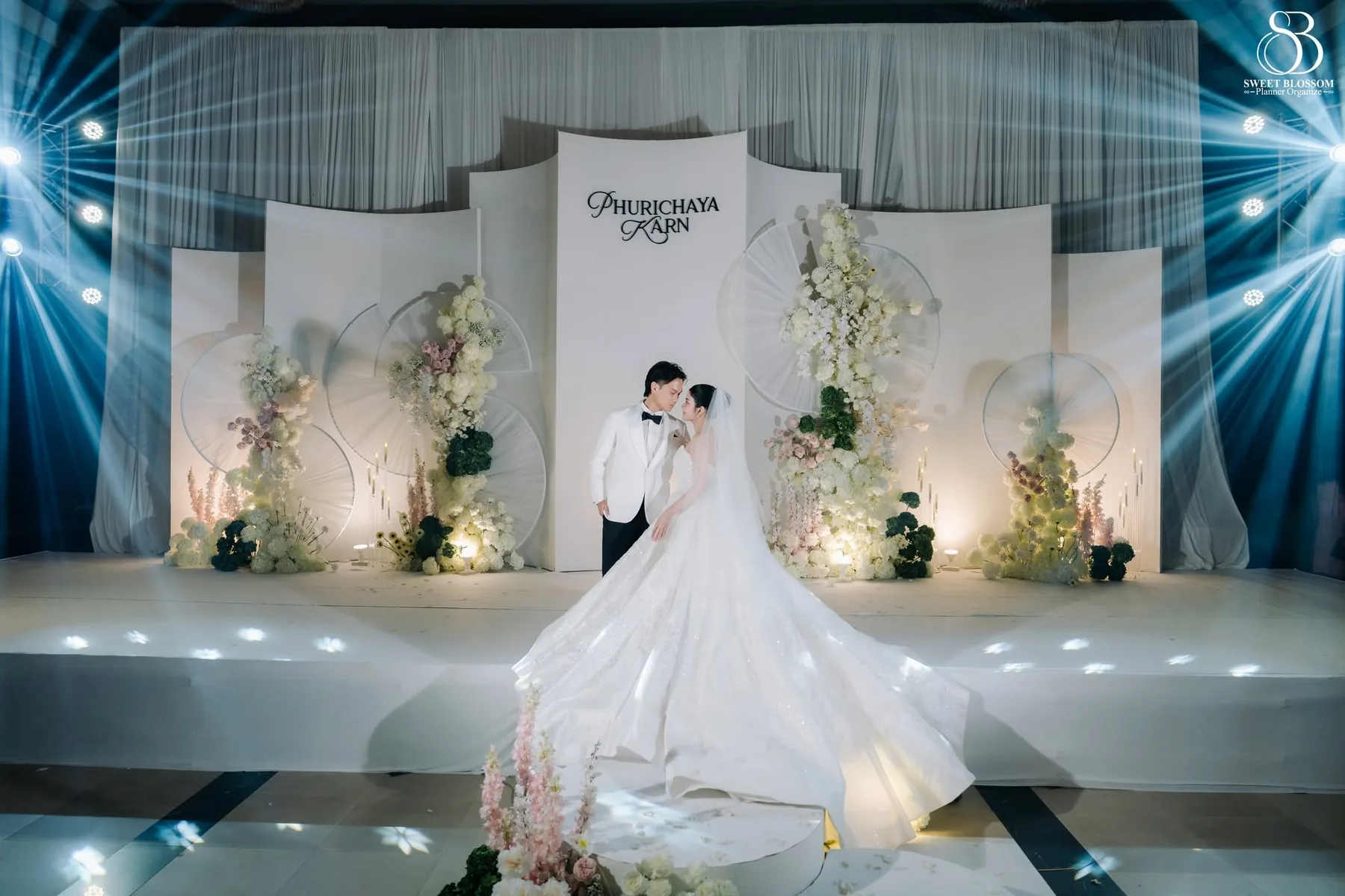 Lukwai & Kan wedding at The Cavalli Casa Resort in Ayutthaya — photo 16