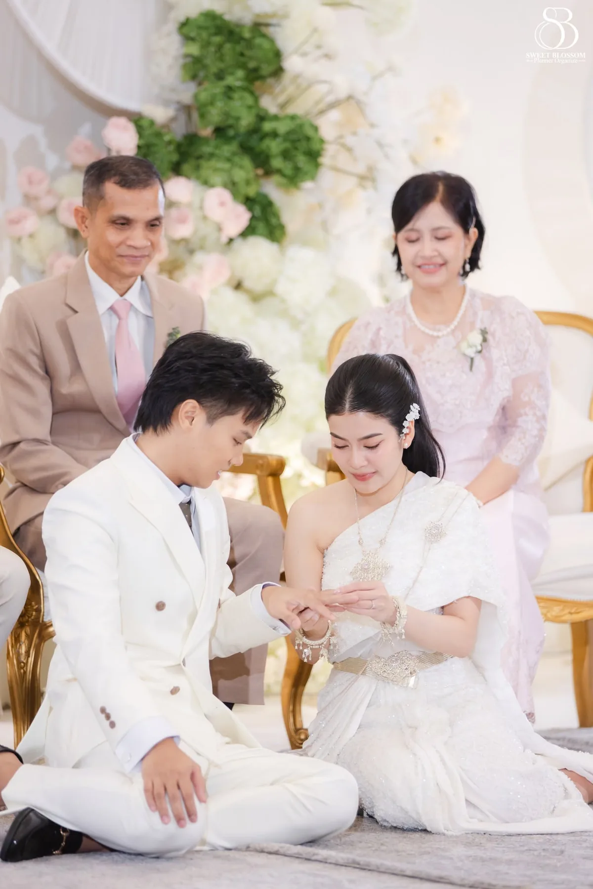 Lukwai & Kan wedding at The Cavalli Casa Resort in Ayutthaya — photo 28