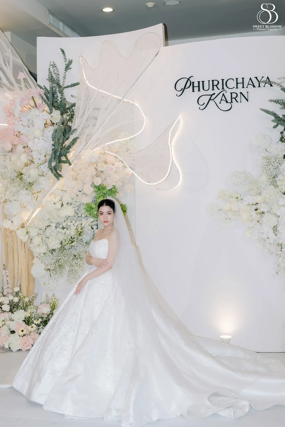 Lukwai & Kan wedding at The Cavalli Casa Resort in Ayutthaya — photo 33
