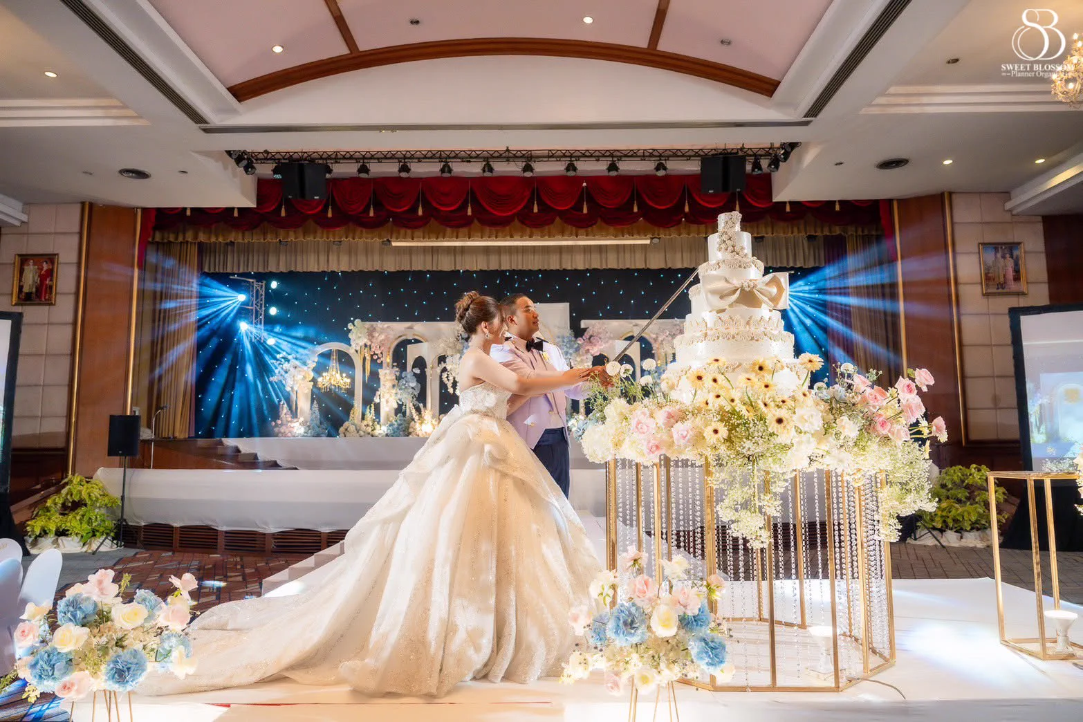 ภาพงานแต่ง คุณน้ำฝน & คุณวิน ณ หอประชุมกองทัพอากาศ ในกรุงเทพฯ ภาพที่ 6