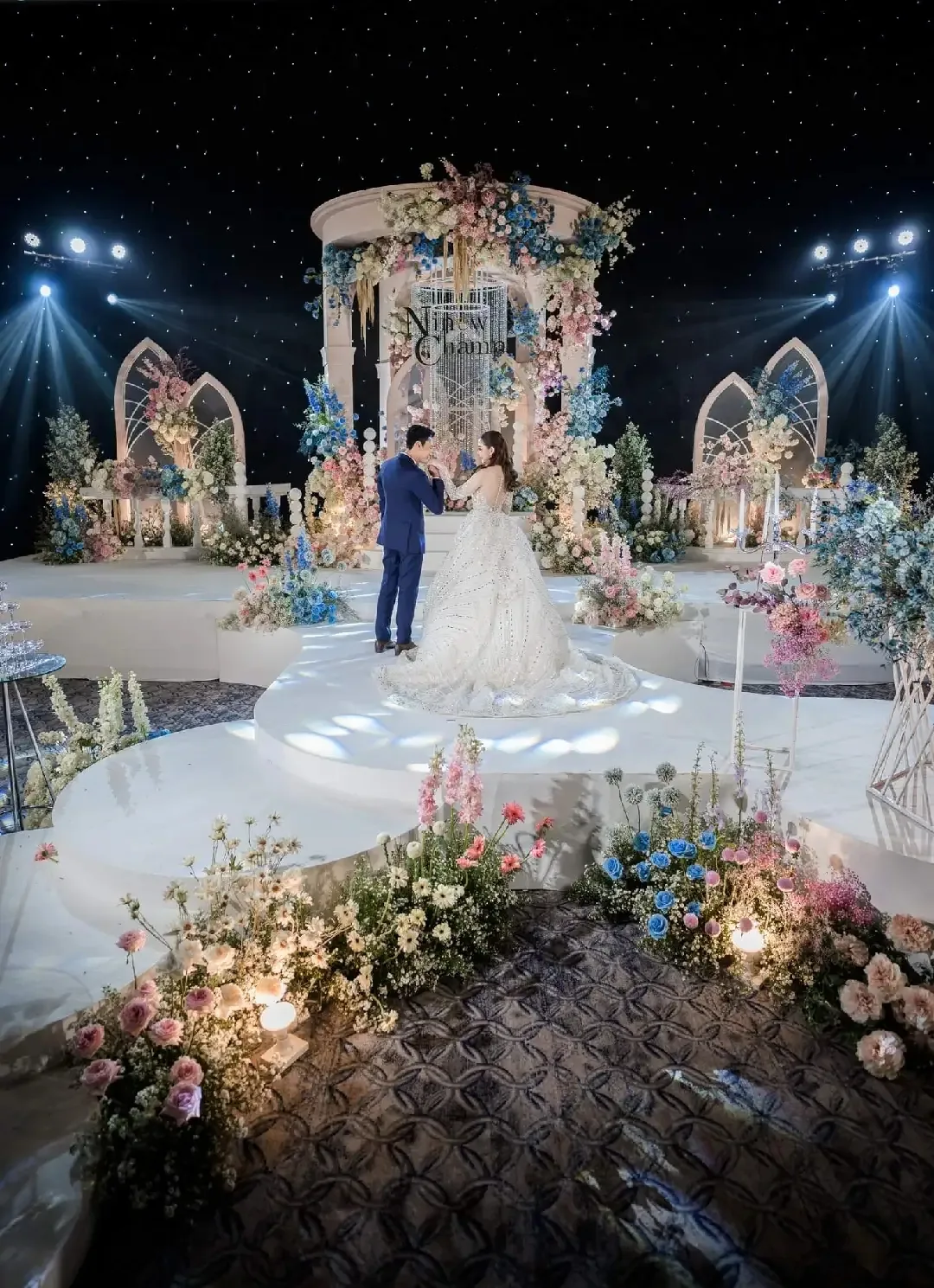 ภาพงานแต่ง นินิว & แชมป์ ณ โรงแรมอัศวิน แกรนด์ คอนเวนชั่น ในกรุงเทพฯ ภาพที่ 4