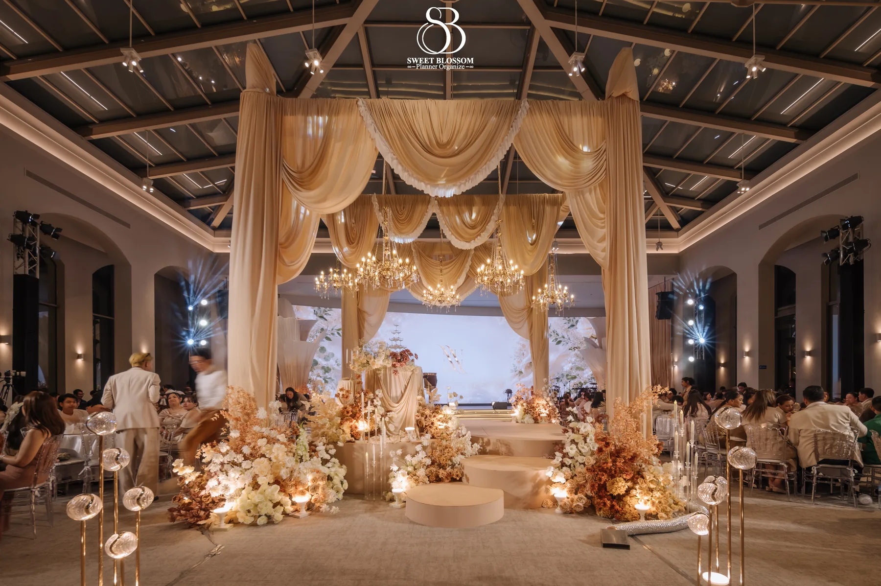 Noon & Nu wedding at NIRHAN Wedding Venue in Nakhon Pathom — photo 32
