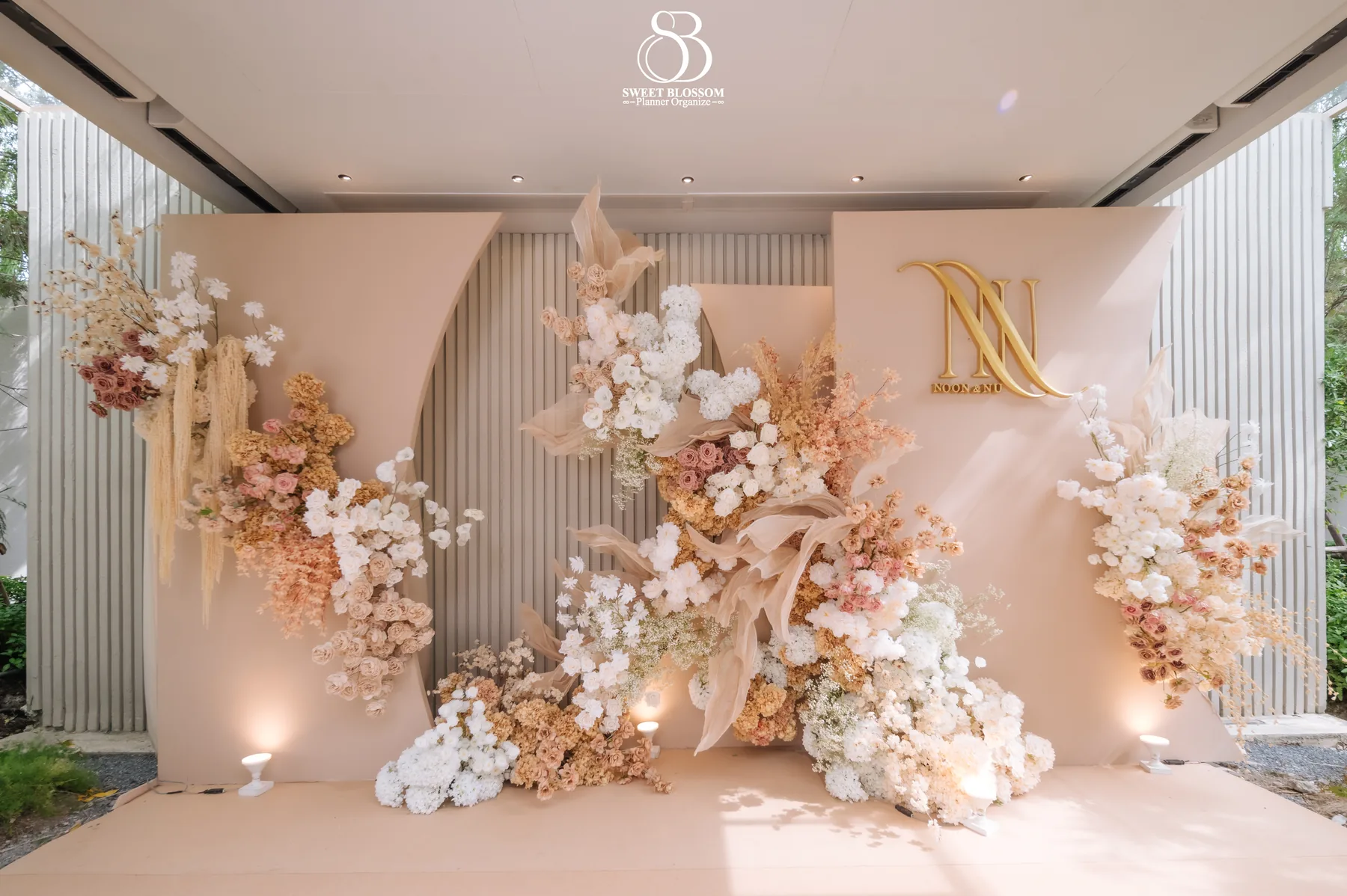 Noon & Nu wedding at NIRHAN Wedding Venue in Nakhon Pathom — photo 35