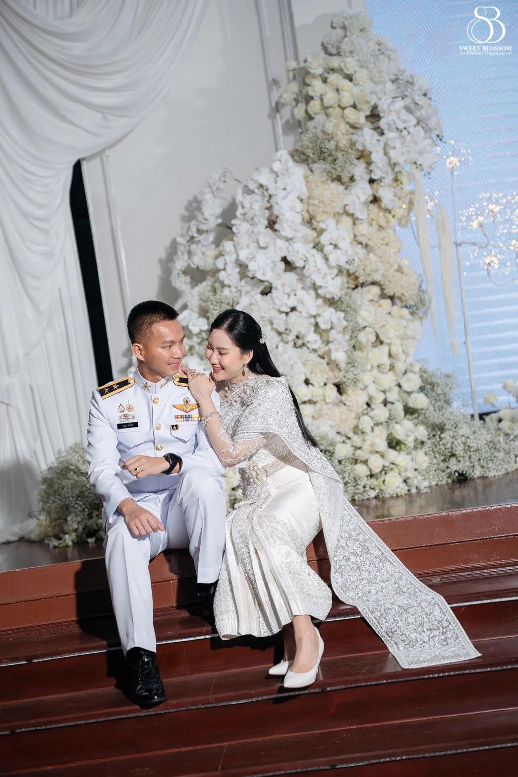 ภาพงานแต่ง คุณเอย & คุณท็อป ณ โรงเรียนสตรีนนทบุรี ในกรุงเทพฯ ภาพที่ 1