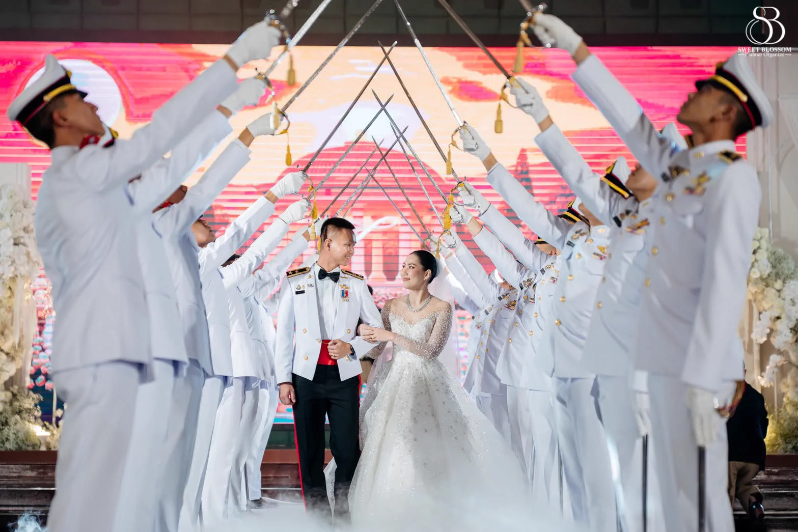 ภาพงานแต่ง คุณเอย & คุณท็อป ณ โรงเรียนสตรีนนทบุรี ในกรุงเทพฯ ภาพที่ 15