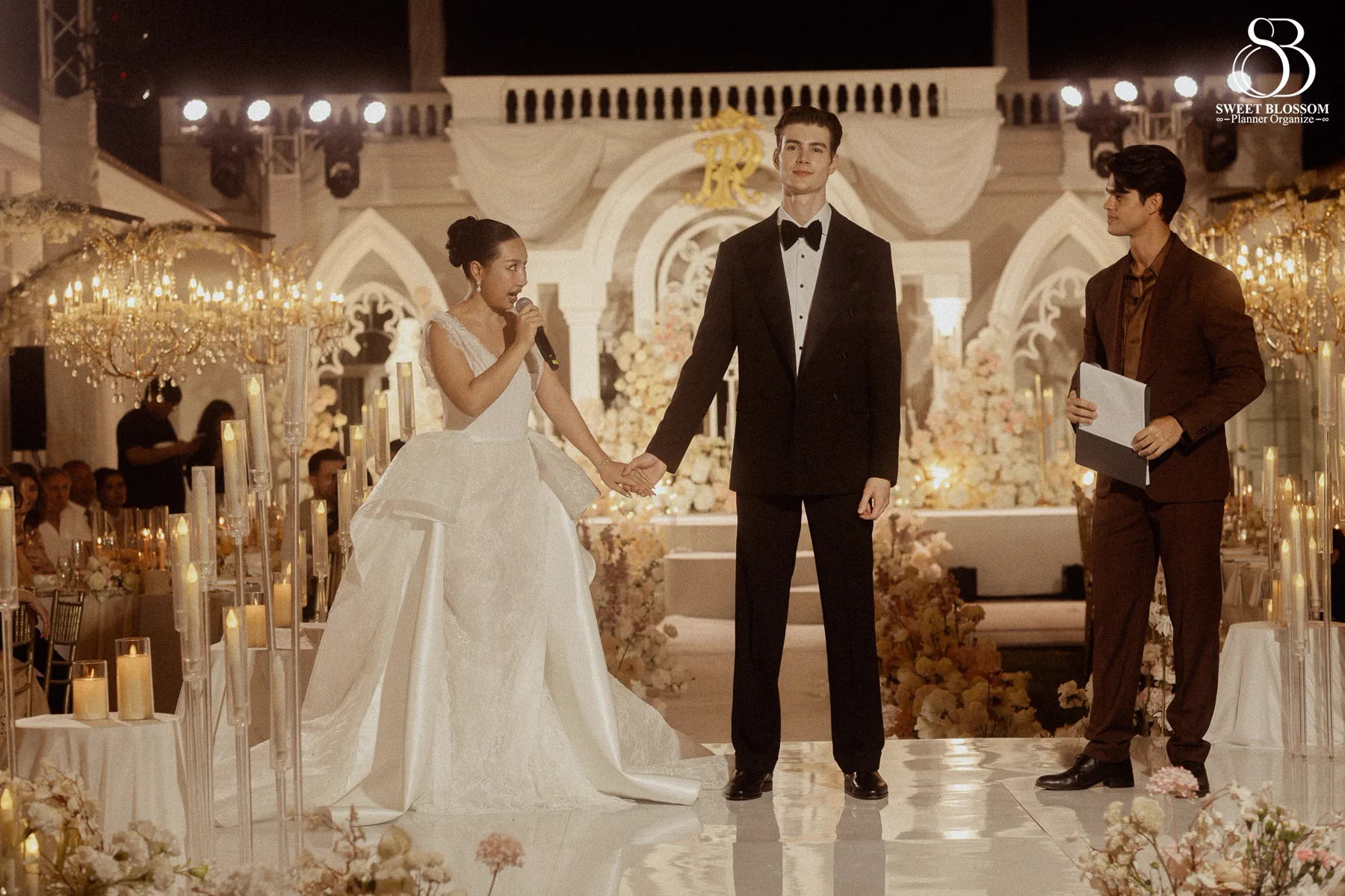 Pugun & Ruslan wedding at Pugun's Family Home in Suphanburi — photo 3