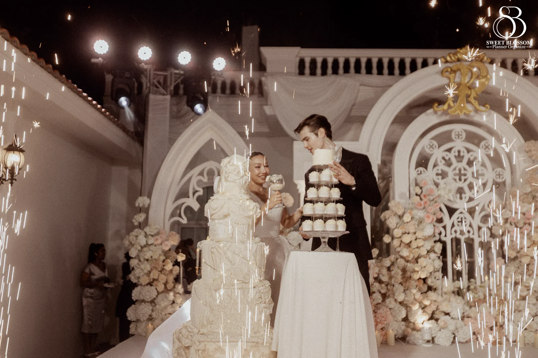 Pugun & Ruslan wedding at Pugun's Family Home in Suphanburi — photo 9