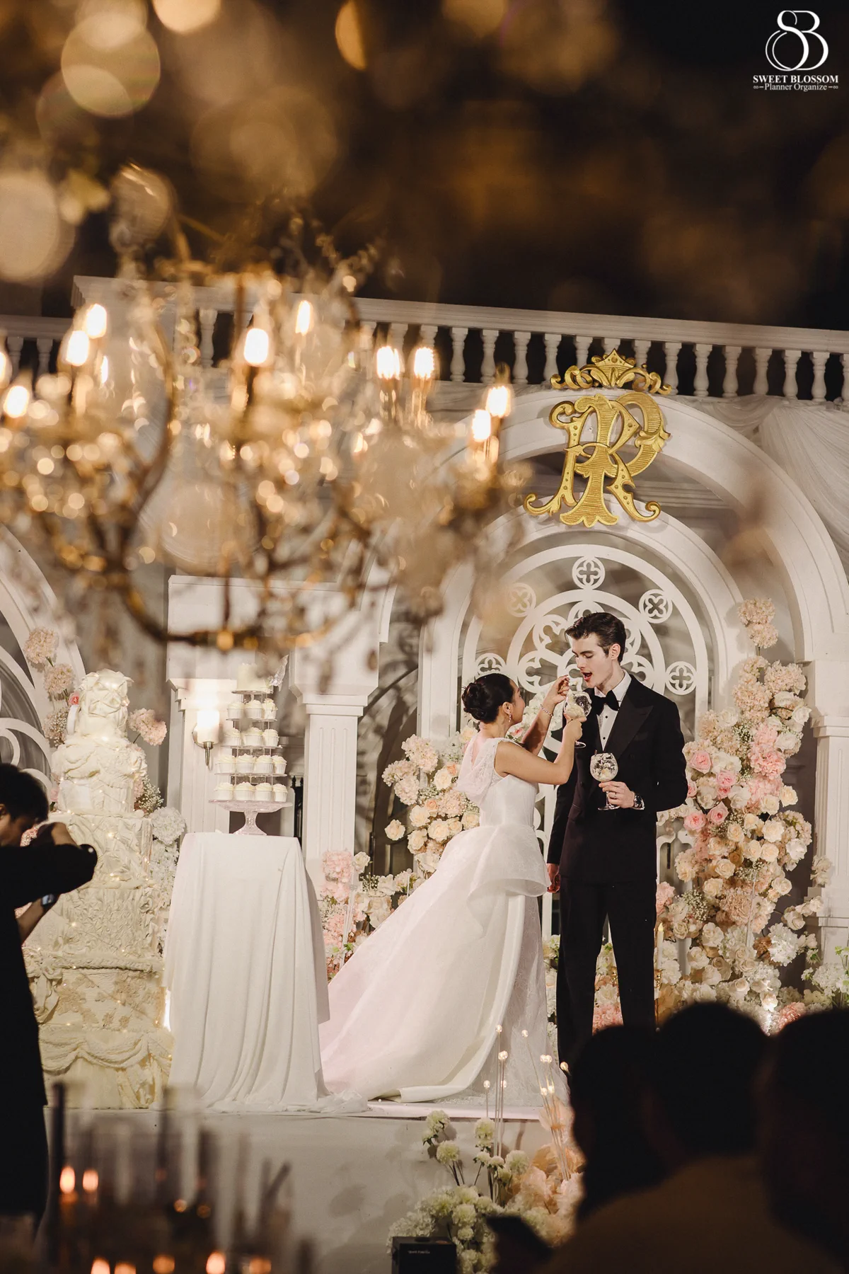 Pugun & Ruslan wedding at Pugun's Family Home in Suphanburi — photo 54