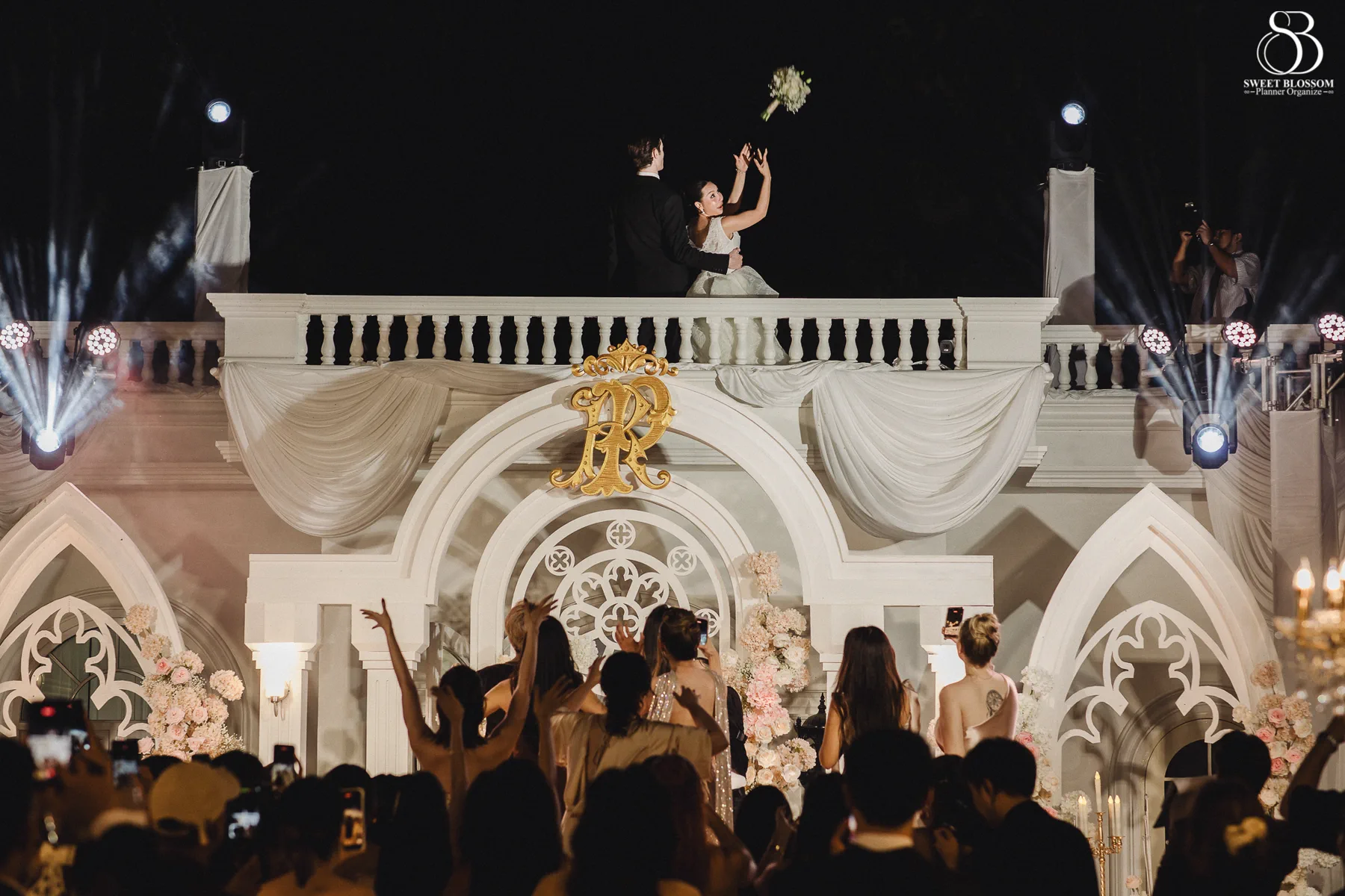 Pugun & Ruslan wedding at Pugun's Family Home in Suphanburi — photo 58