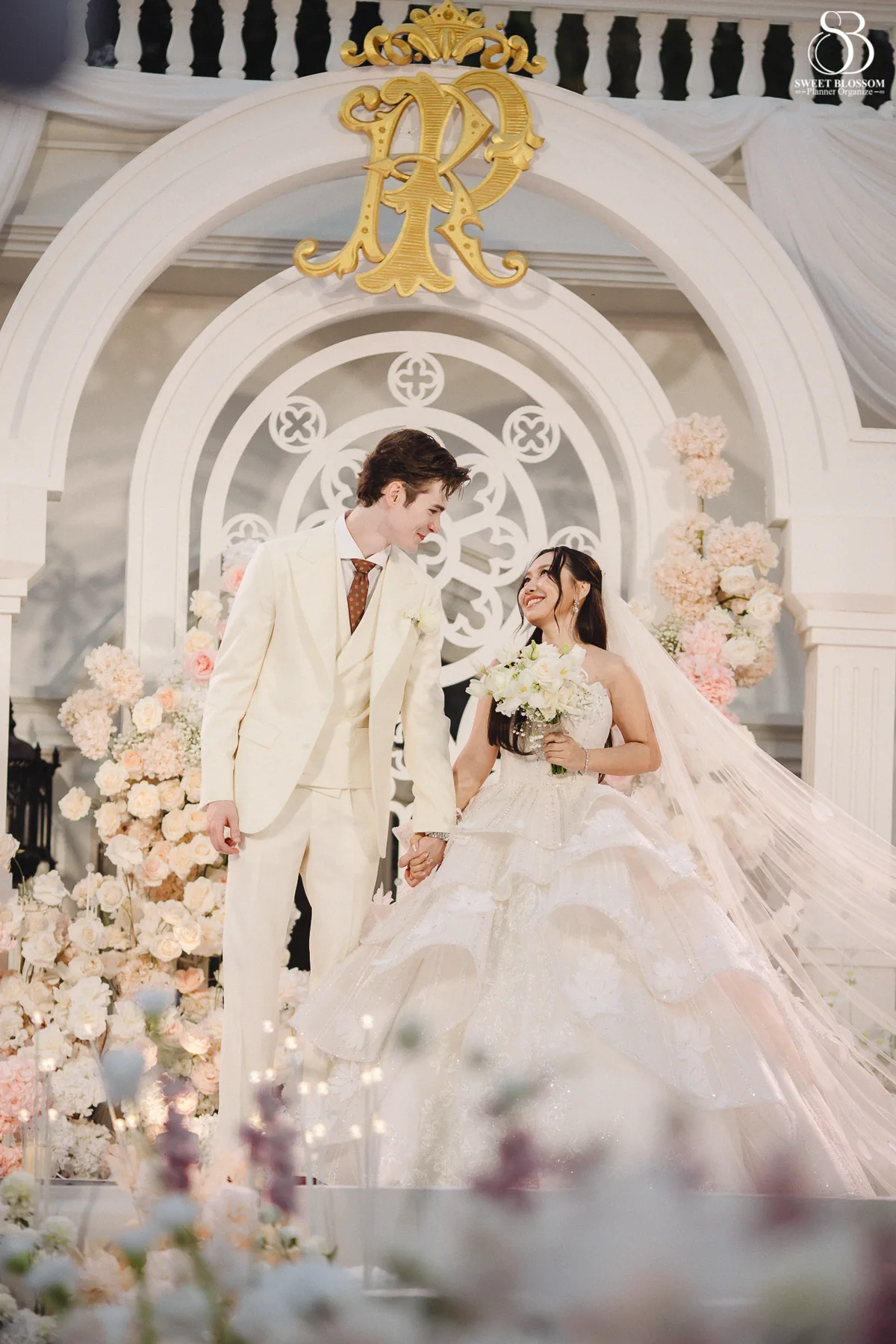 Pugun & Ruslan wedding at Pugun's Family Home in Suphanburi — photo 65