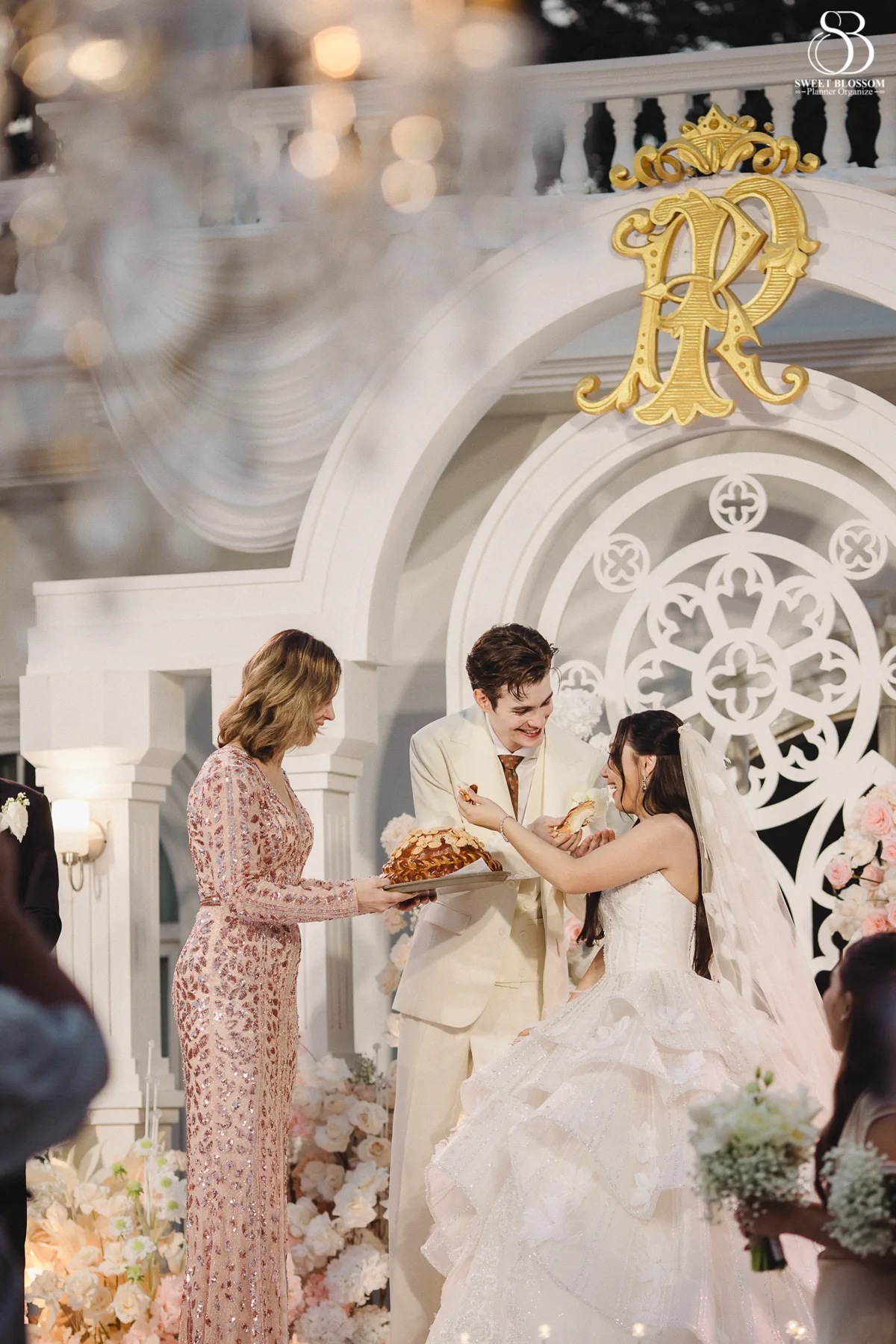 Pugun & Ruslan wedding at Pugun's Family Home in Suphanburi — photo 67