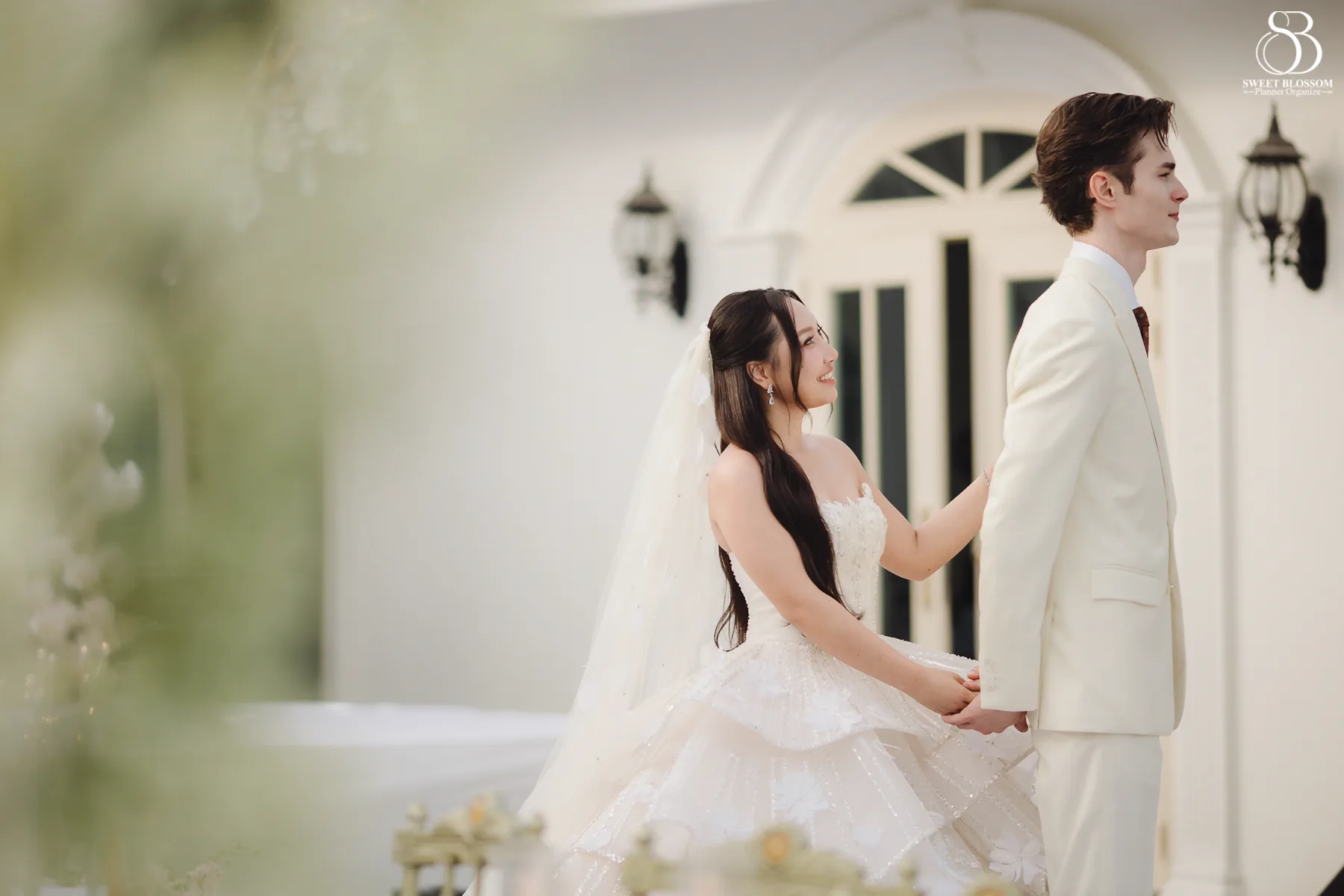 Pugun & Ruslan wedding at Pugun's Family Home in Suphanburi — photo 71