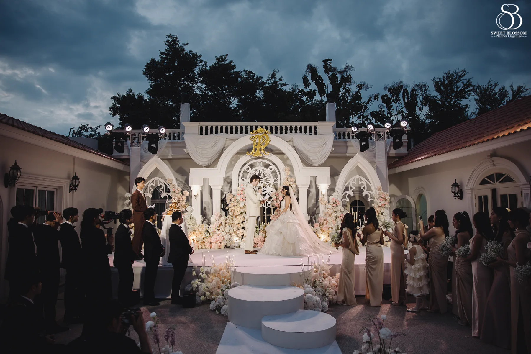 Pugun & Ruslan wedding at Pugun's Family Home in Suphanburi — photo 80