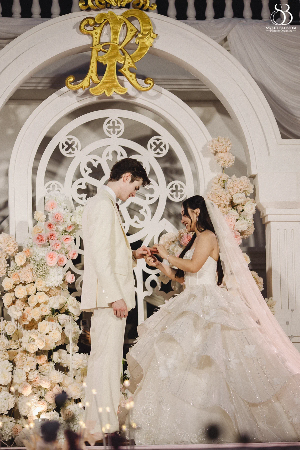 Pugun & Ruslan wedding at Pugun's Family Home in Suphanburi — photo 83