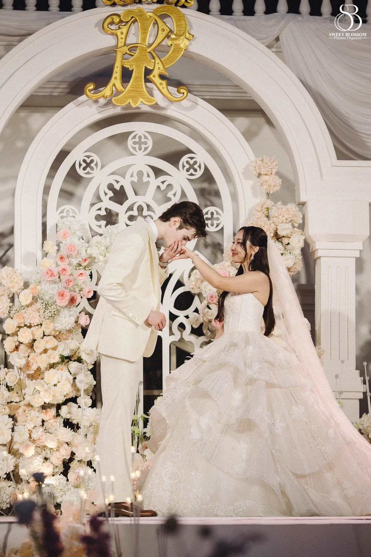 Pugun & Ruslan wedding at Pugun's Family Home in Suphanburi — photo 84
